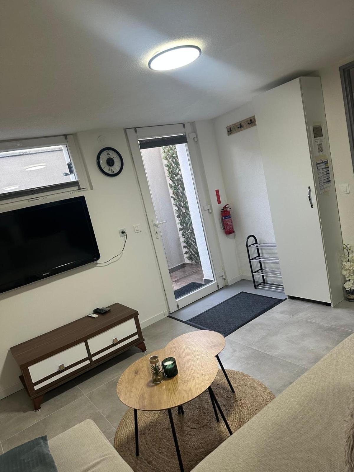 Les Mirabelles Apartment Ensisheim Exterior photo